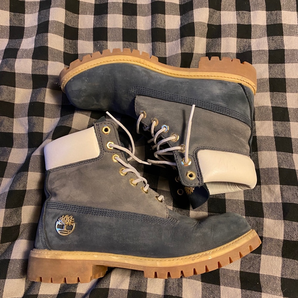 Navy blue Tims